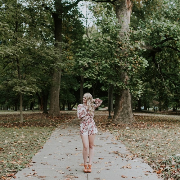 Meet your Posher, Jena - Picture 1 of 1